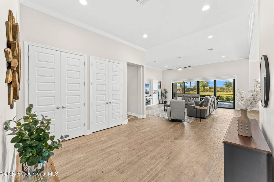 Photo of 2453 Donavan Court