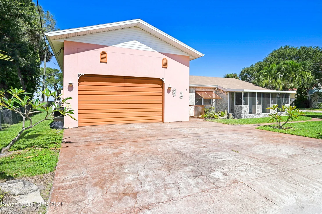 Photo of 3429 Gran Avenue NE