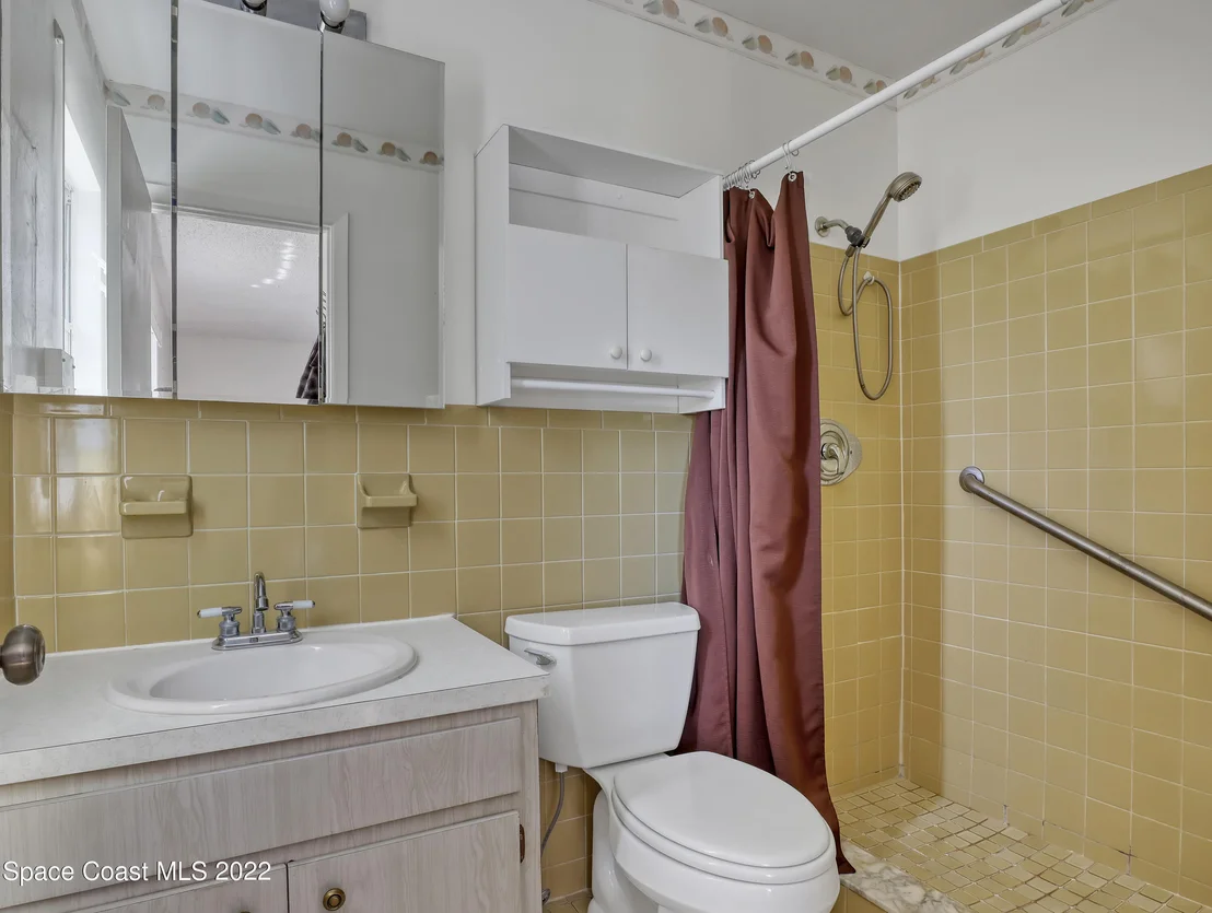 Photo of 2724 Rodeo Drive NE