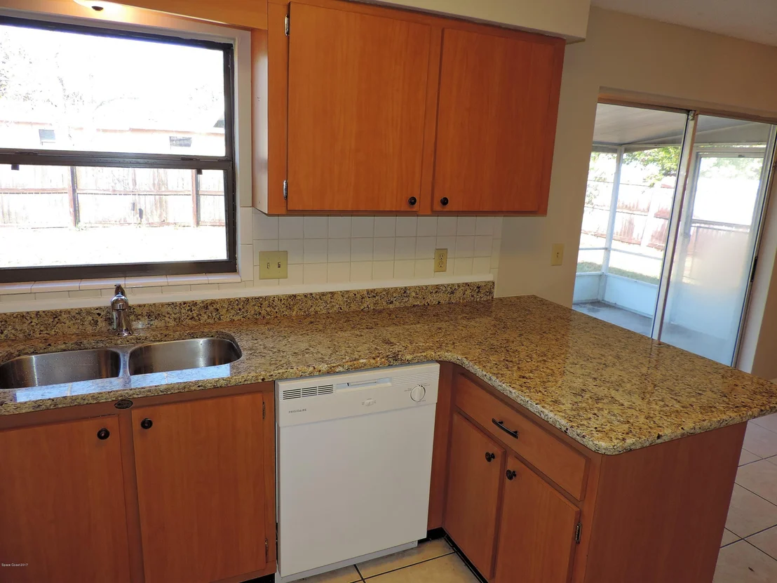 Photo of 930 Grant Road