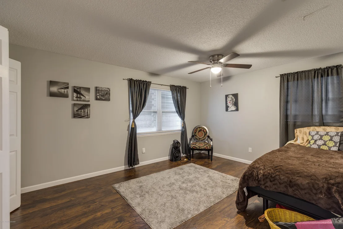 Photo of 942 Chace Lane NE