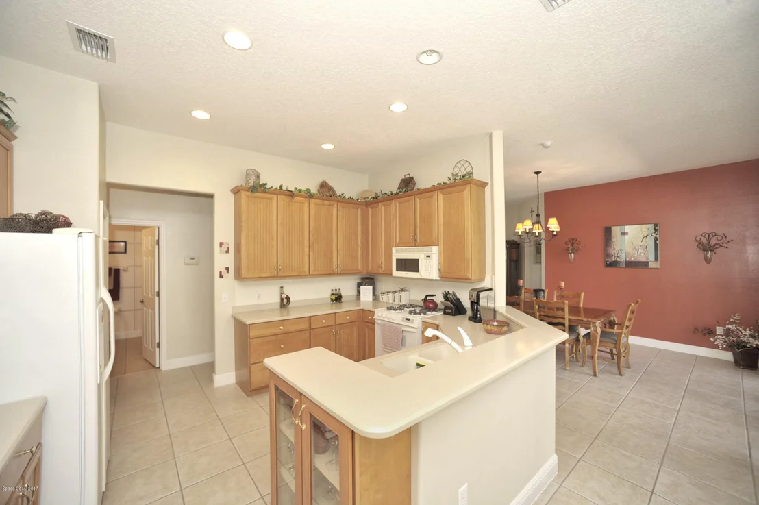 Photo of 4883 Buttonwood Drive