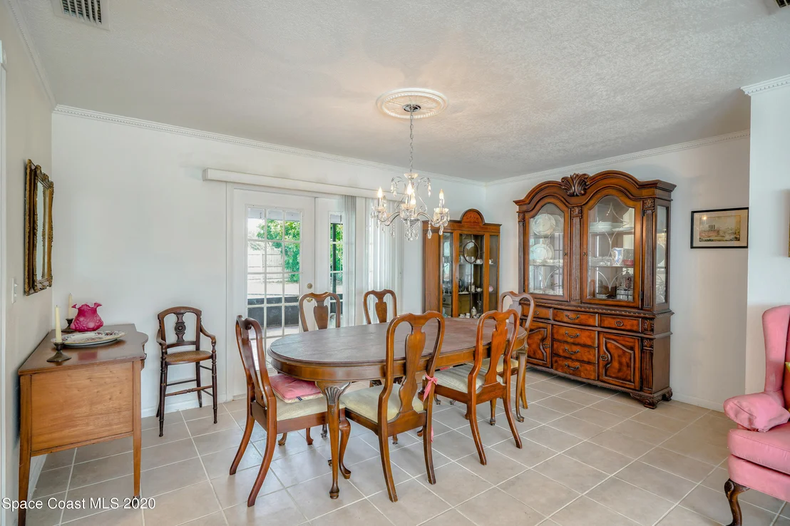 Photo of 304 HAMLIN Avenue