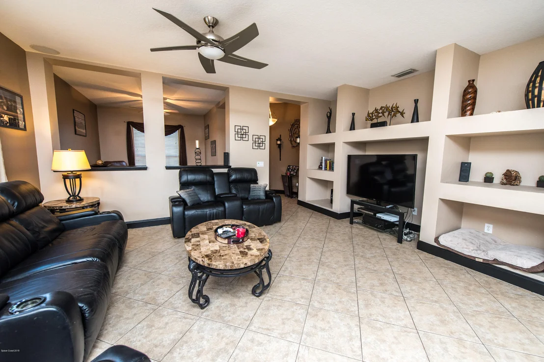 Photo of 1135 Bolle Circle