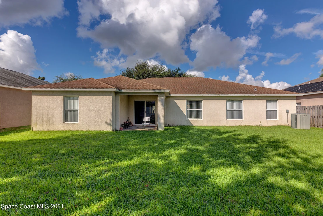 Photo of 835 Triple Crown Lane