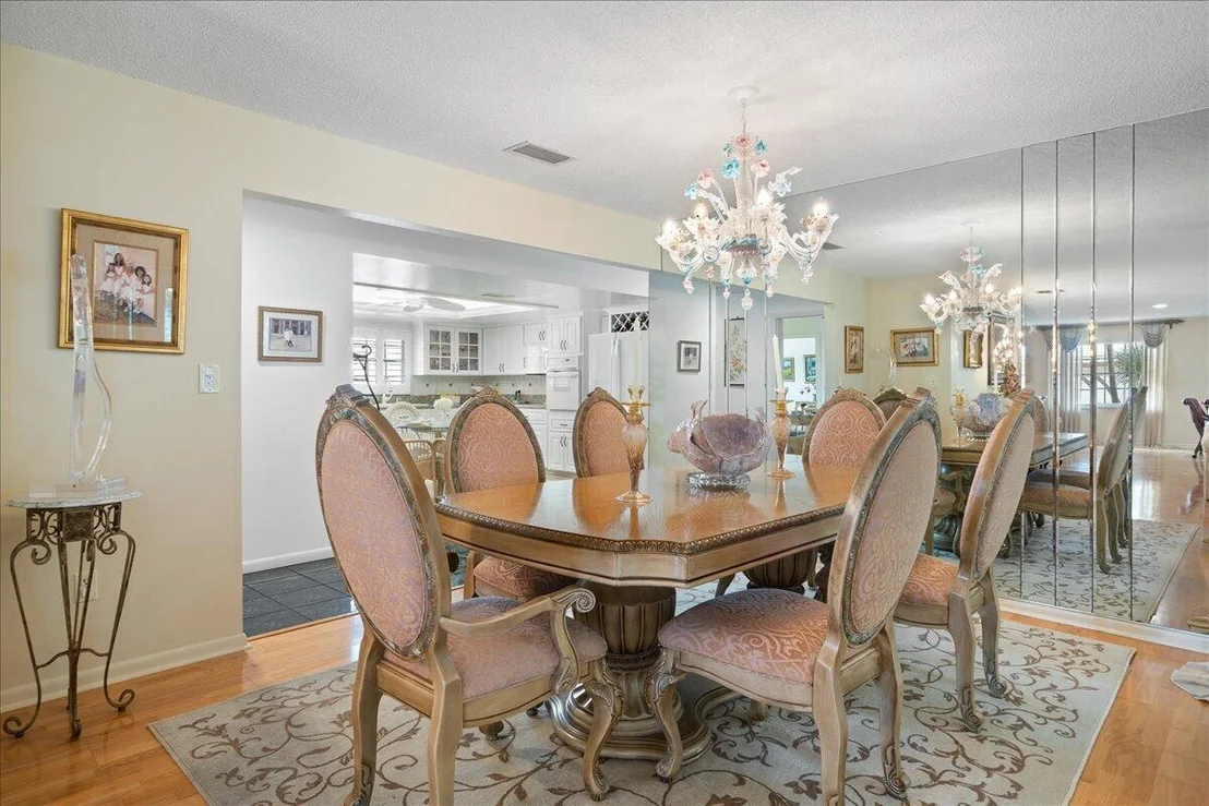 Photo of 716 Malibu Lane