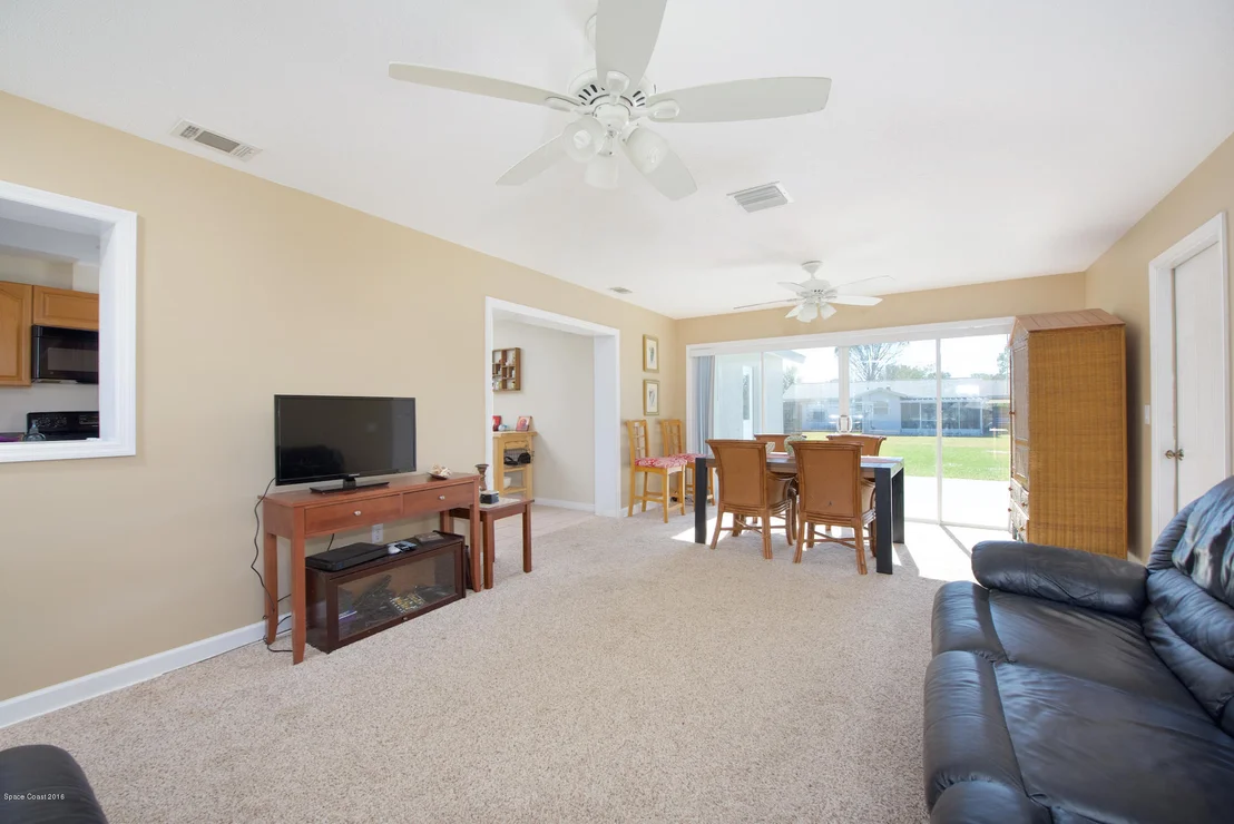 Photo of 2847 Pembroke Road