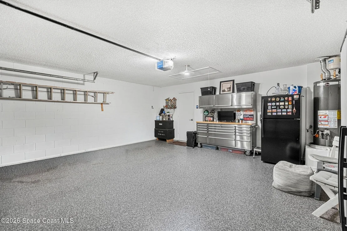 Photo of 1161 White Oak Circle