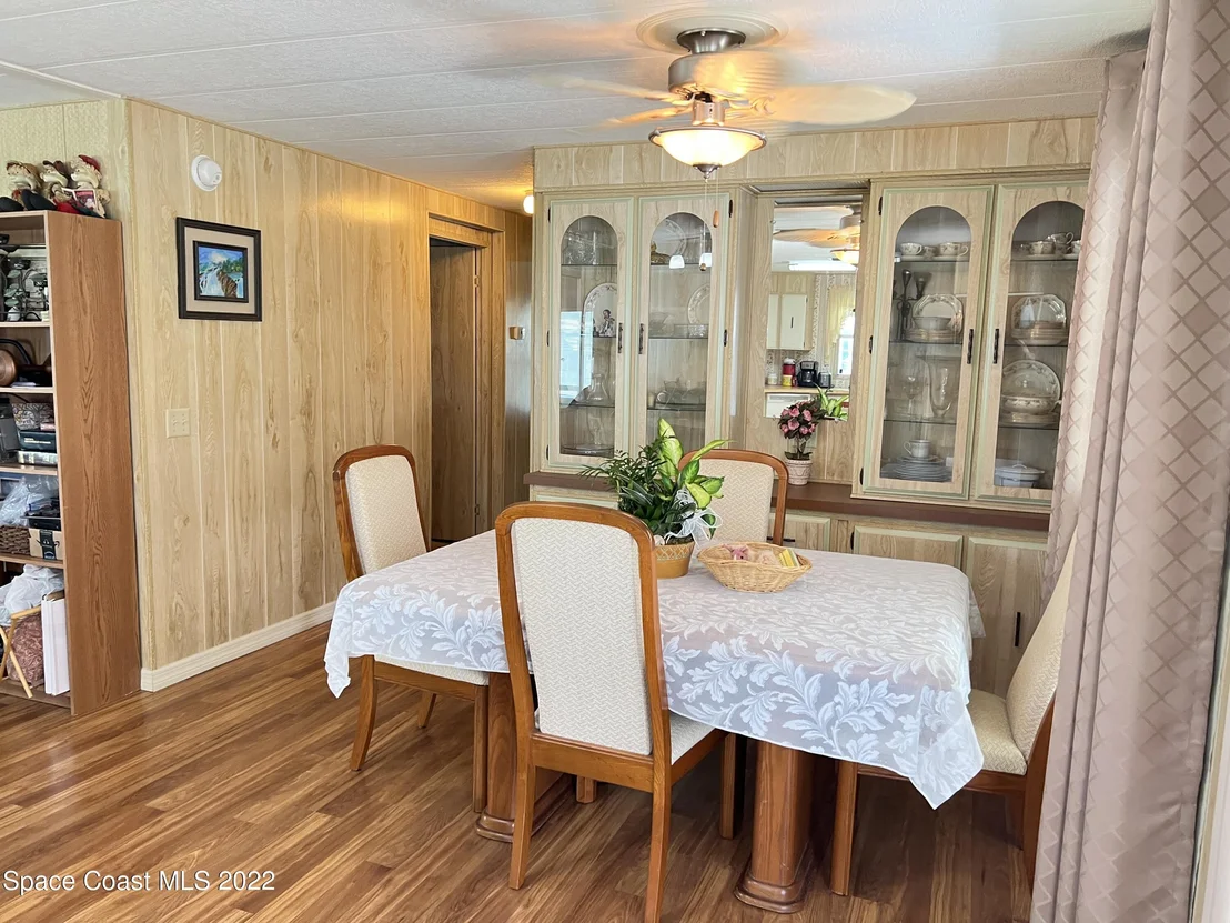 Photo of 562 Jennifer Circle
