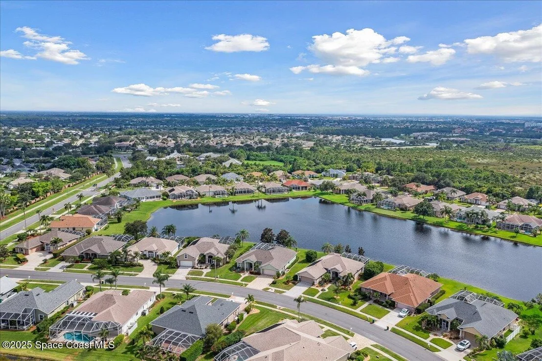 Photo of 827 Thrasher Drive