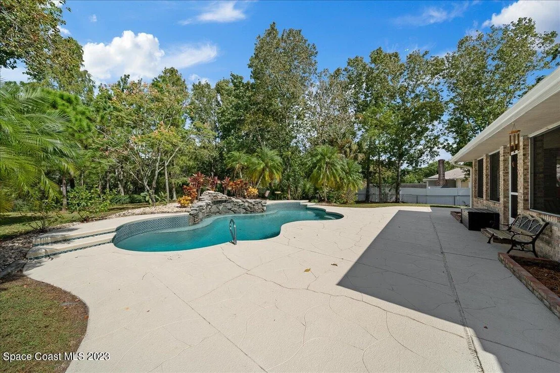 Photo of 5030 Timber Lane Drive