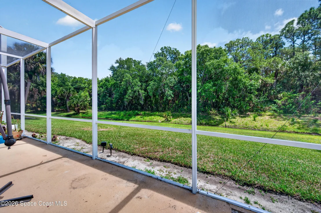 Photo of 900 Bluegrass Lane