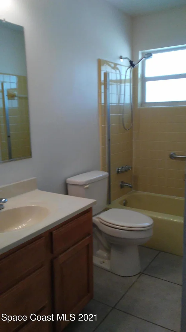Photo of 886 Angle Street NE