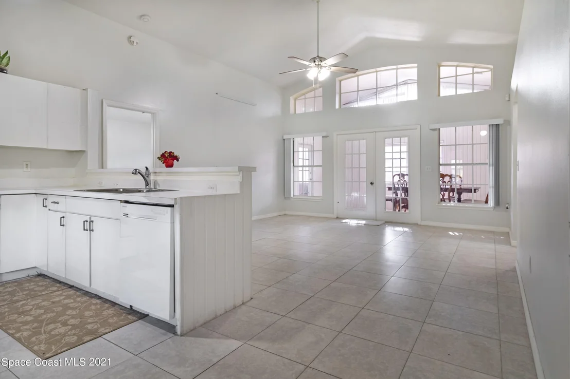 Photo of 2423 Saint Johns Lane