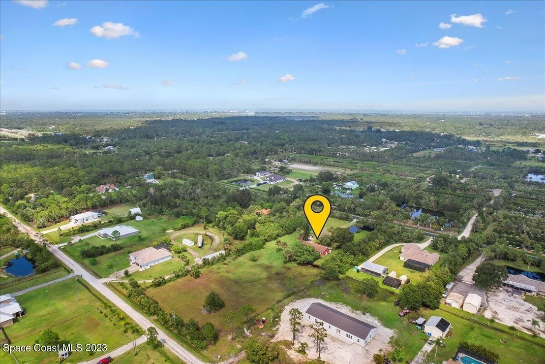 Photo of 2660 Weber Road