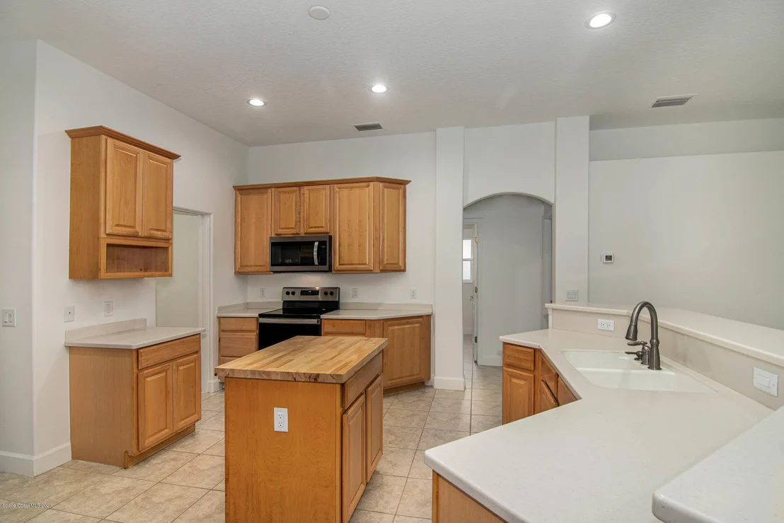 Photo of 6942 Keplar Drive