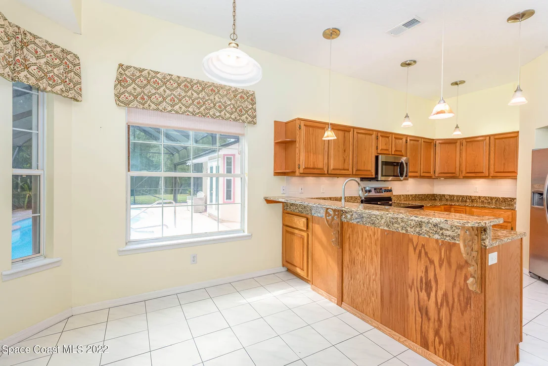 Photo of 3396 Lionel Road