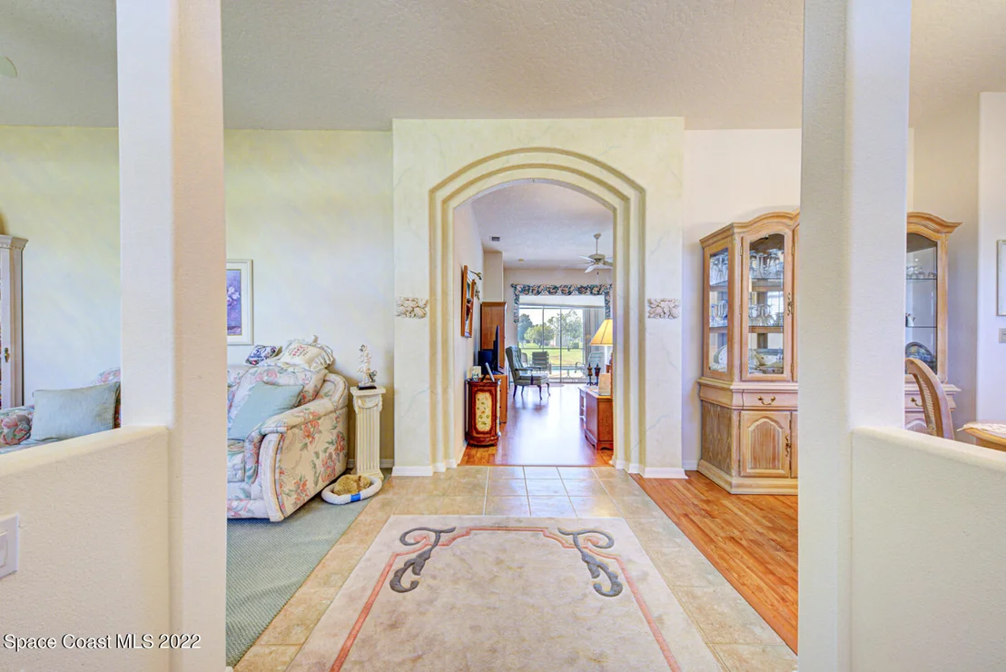 Photo of 5948 Newbury Circle