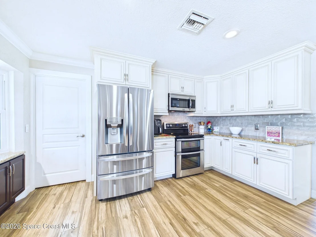 Photo of 645 Kingston Circle