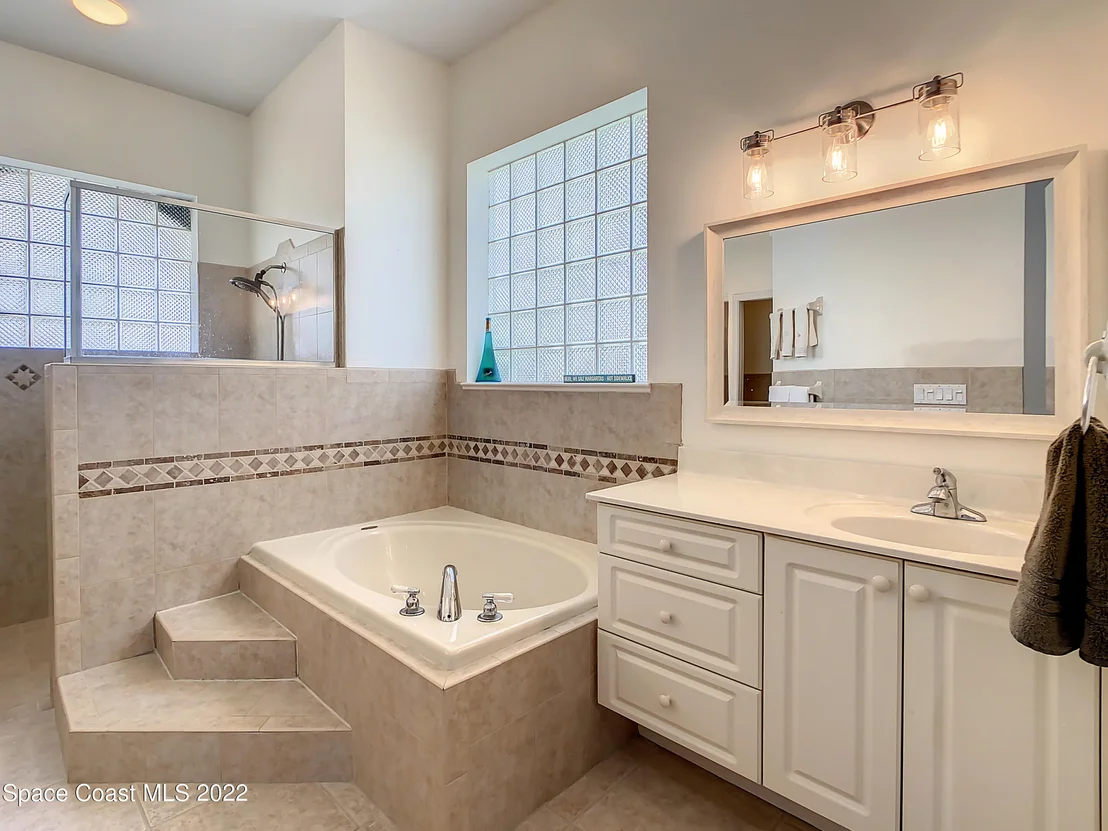 Photo of 862 Thrasher Drive
