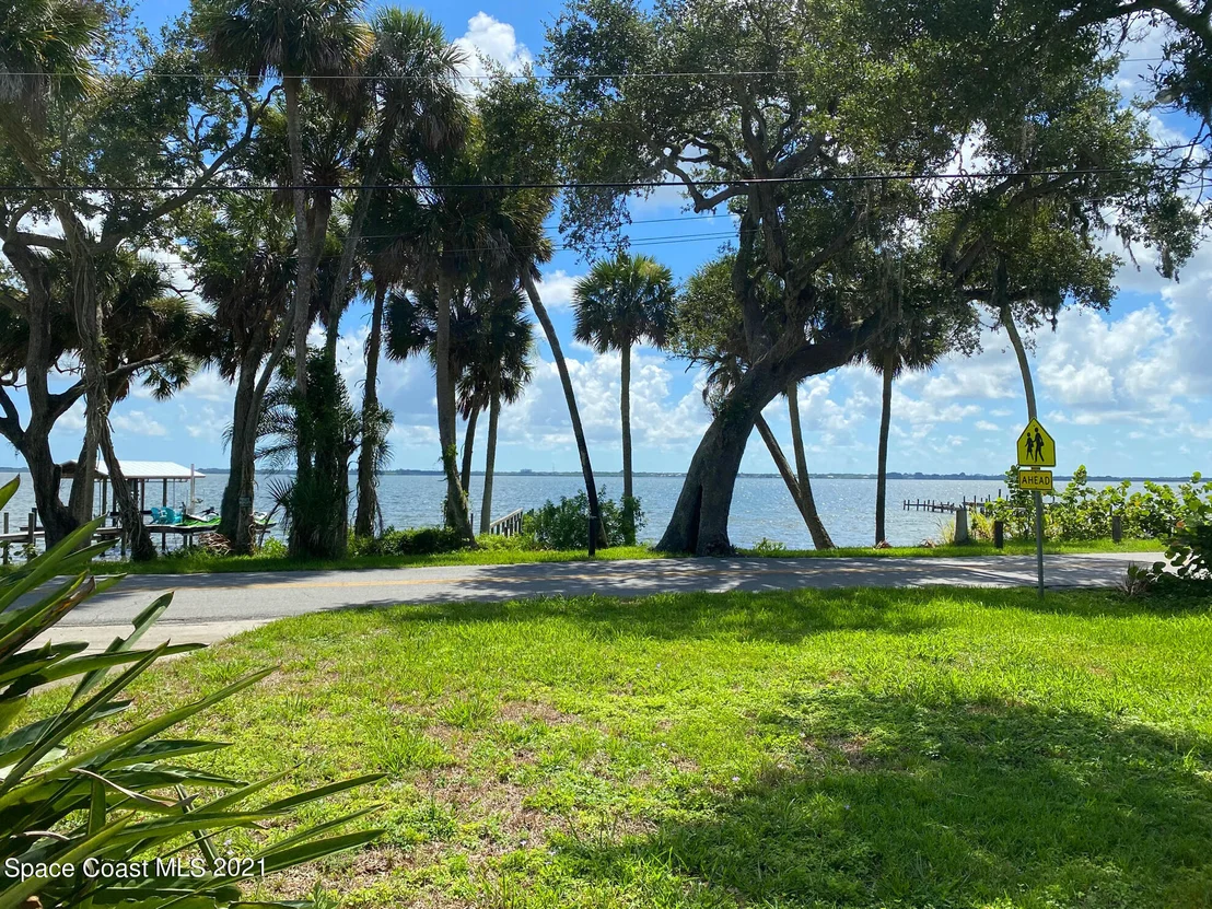 Photo of 4235 Indian River Drive