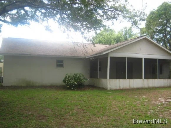 Photo of 7081 Bayfront