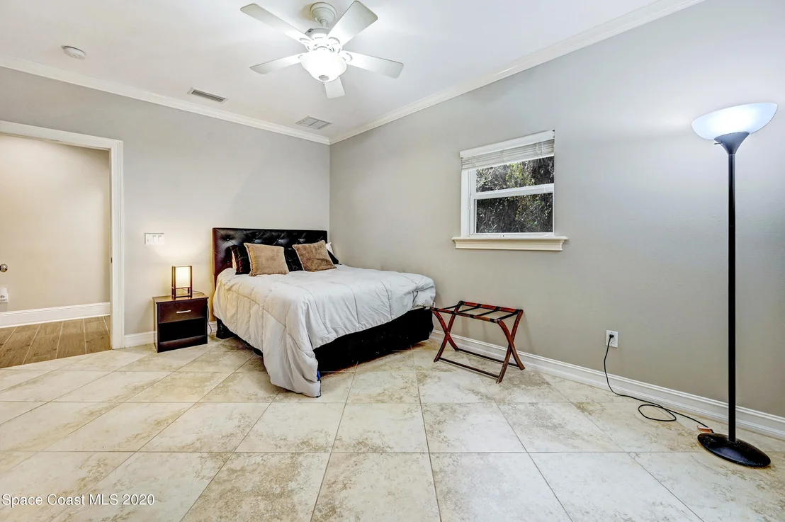 Photo of 6420 South Drive