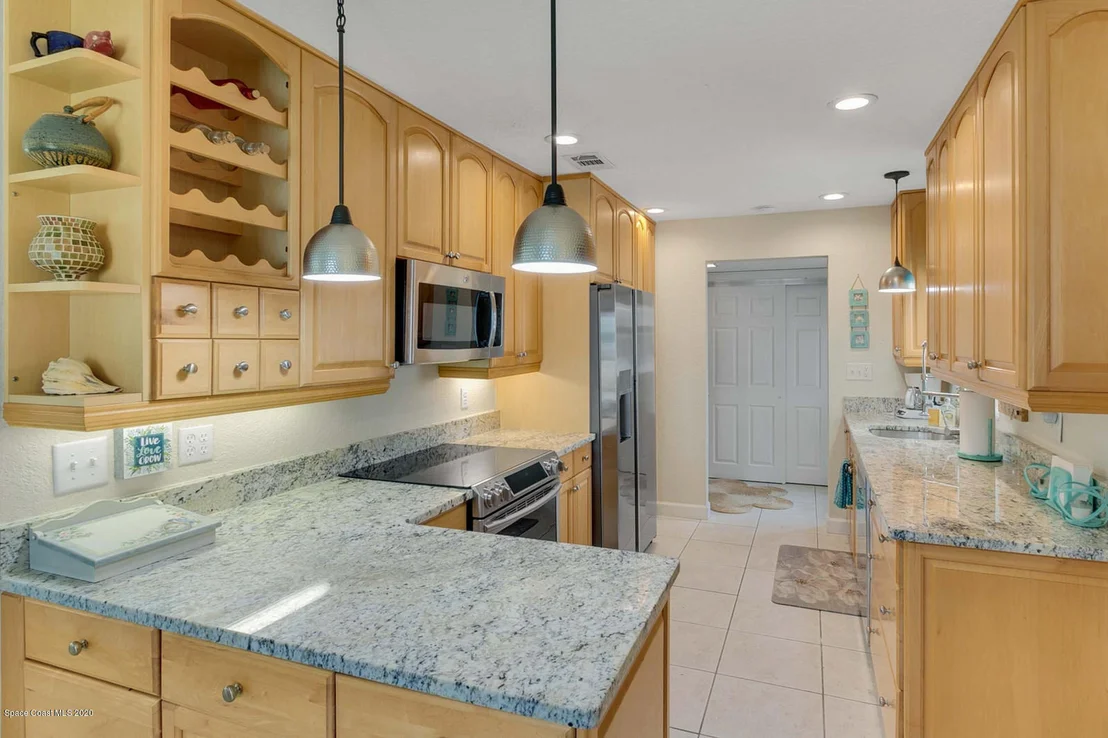 Photo of 570 Bahama Drive
