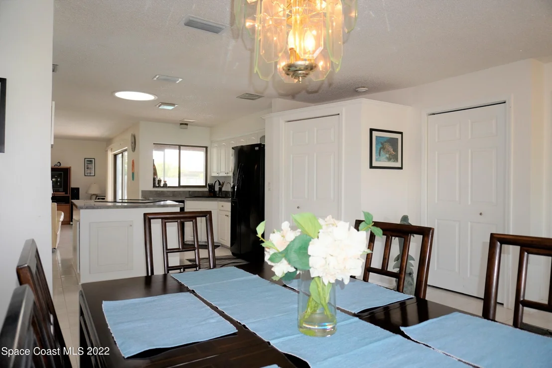 Photo of 710 Hibiscus Drive