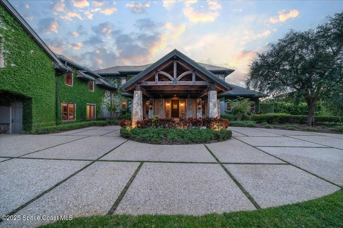 Photo of 586 Wethersfield Place