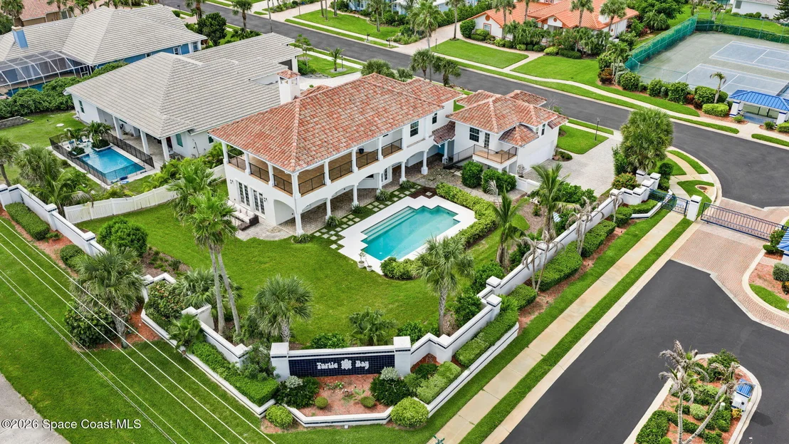 Photo of 201 Loggerhead Drive
