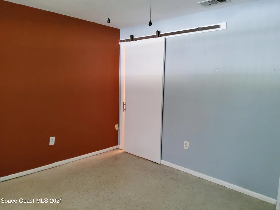Photo of 1595 Breeze Lane
