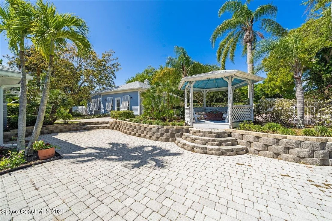 Photo of 515 Rockledge Drive