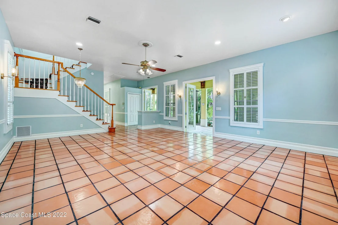 Photo of 155 Bayshore Drive