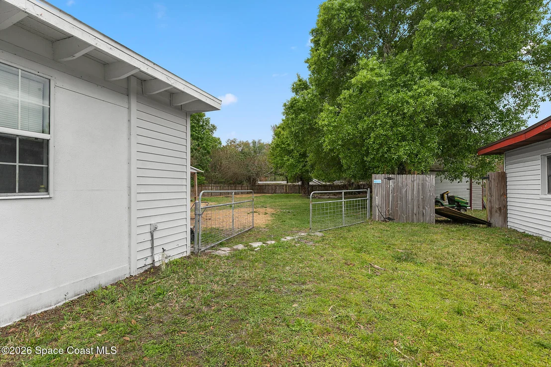 Photo of 355 Pine Avenue