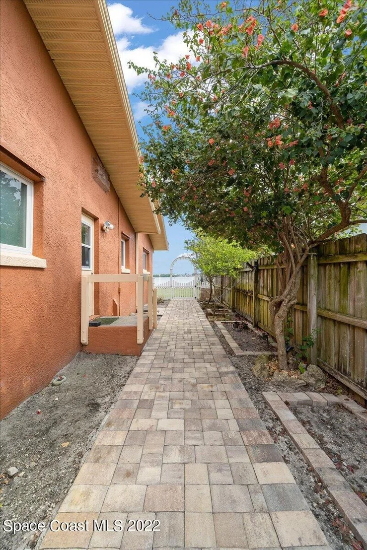 Photo of 83 W Bay Drive