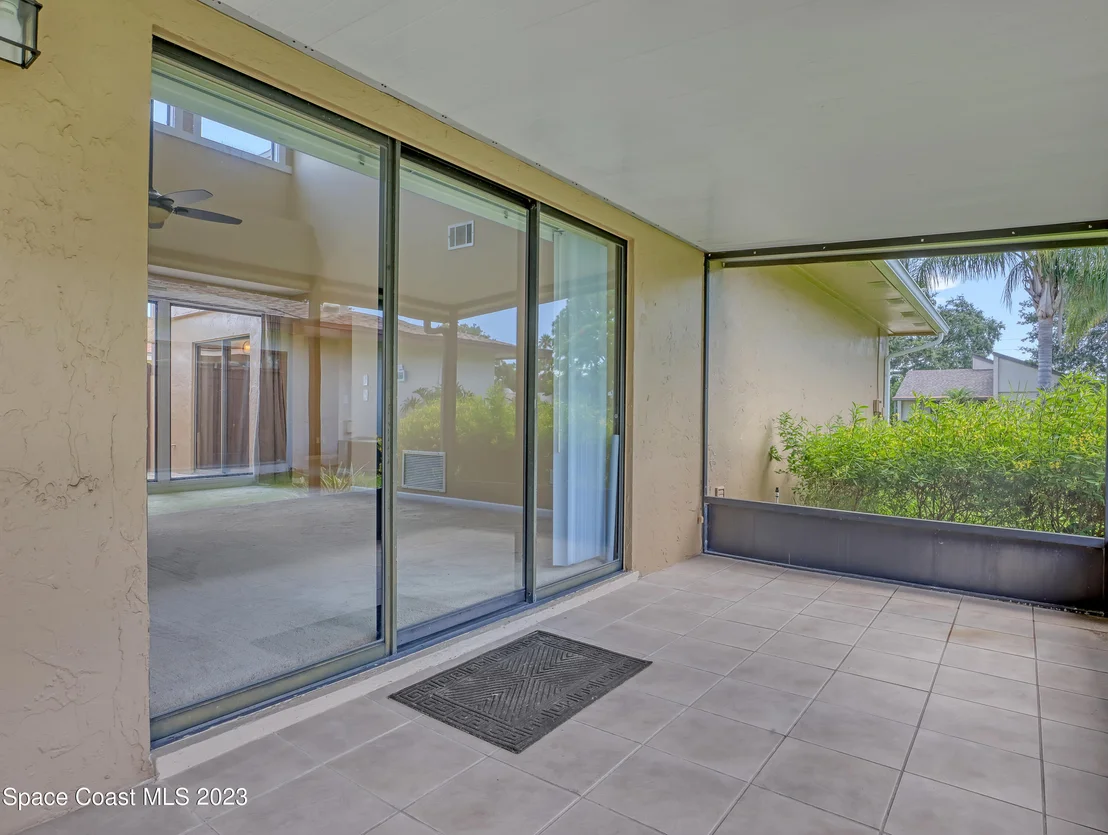 Photo of 220 Applewood Circle