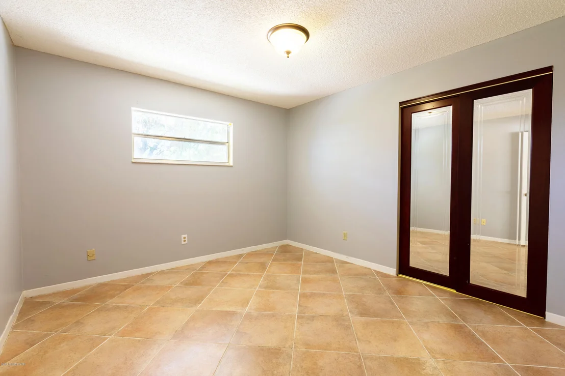Photo of 323 Darrow Court