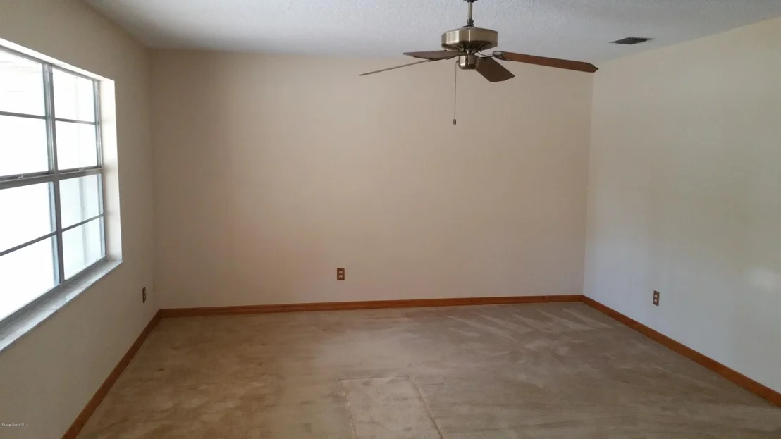 Photo of 8615 Sheridan Road