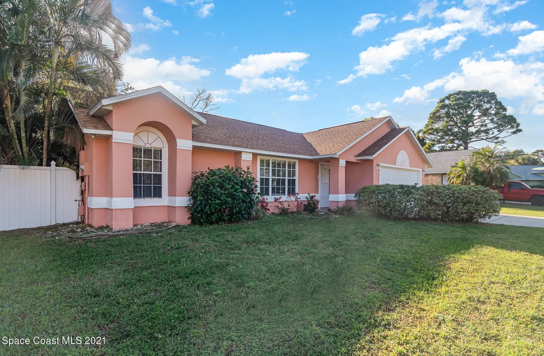 Photo of 817 Emerald Way