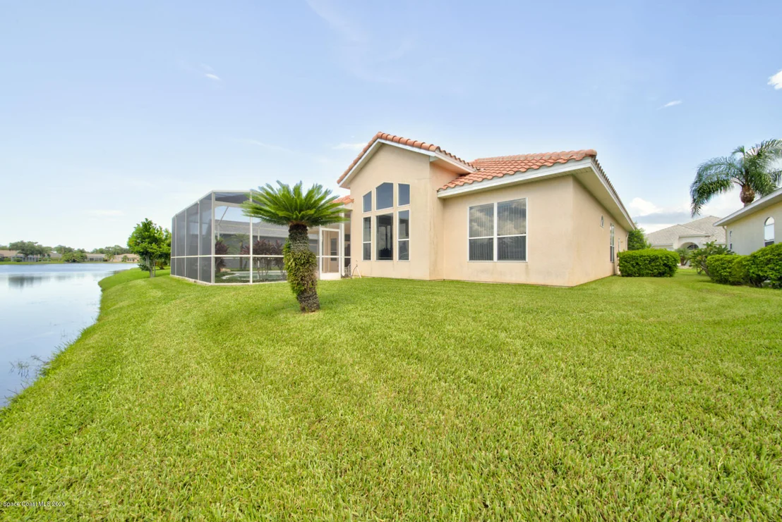 Photo of 1008 Fieldstone Drive