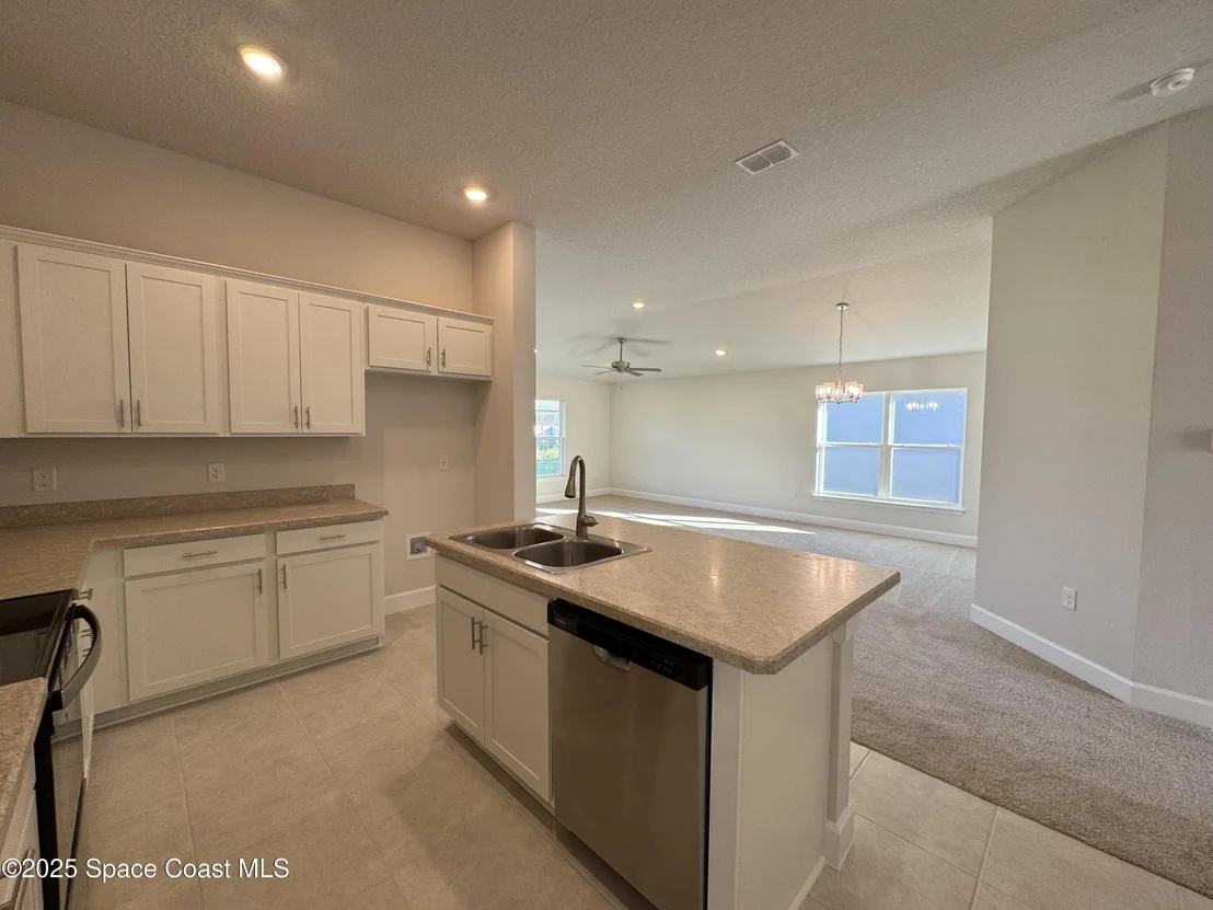 Photo of 1646 Kylar Drive NW