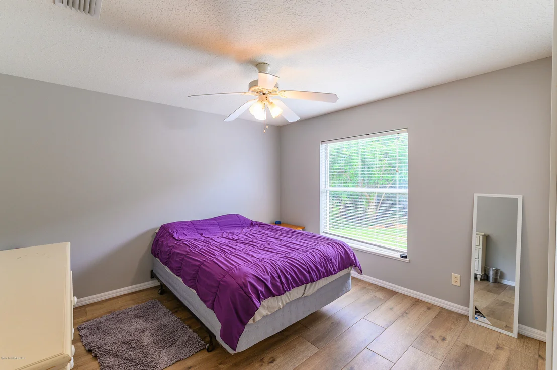 Photo of 4403 Long Lake Road