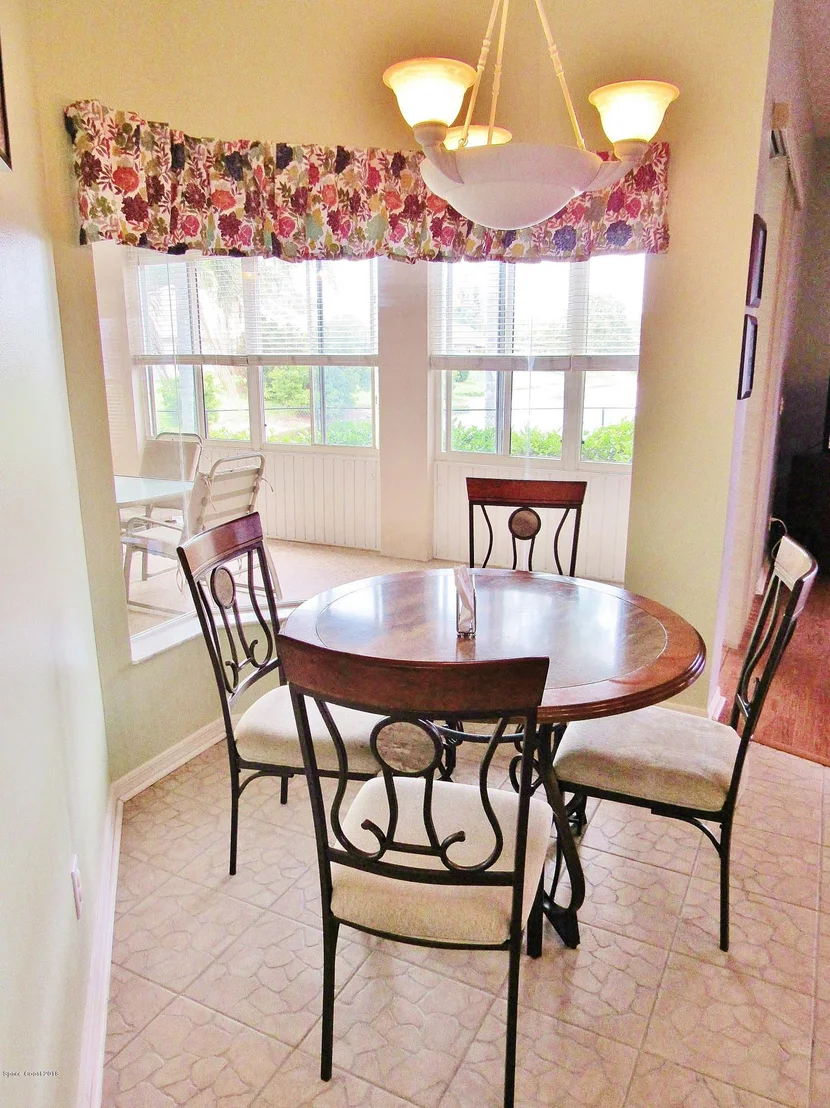 Photo of 969 Kingfisher Way
