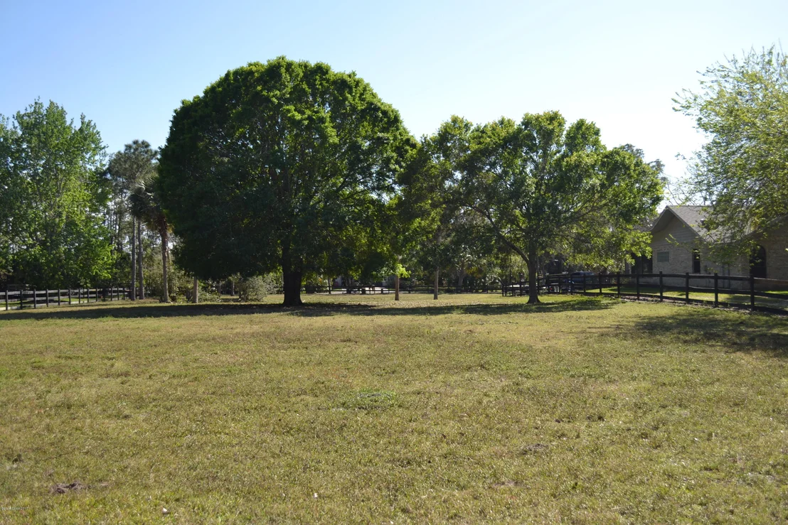 Photo of 1380 Friday Road