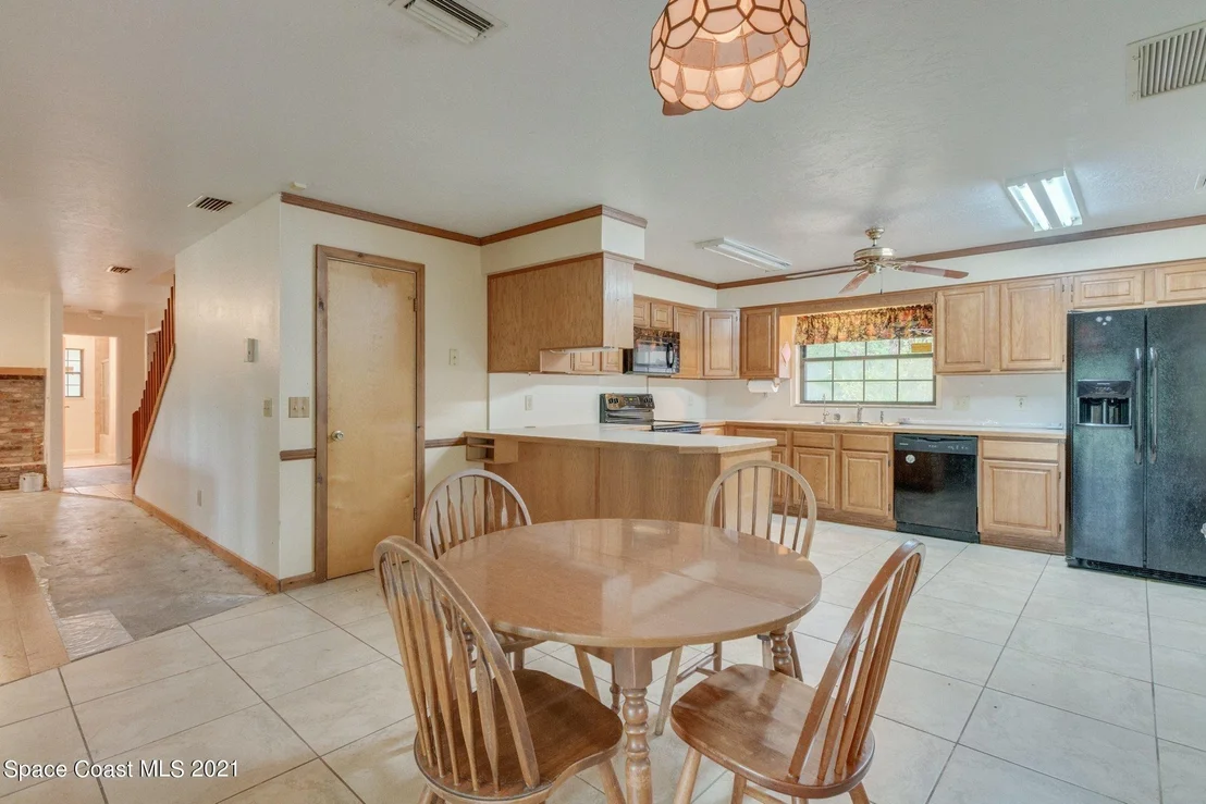 Photo of 2650 Washington Street