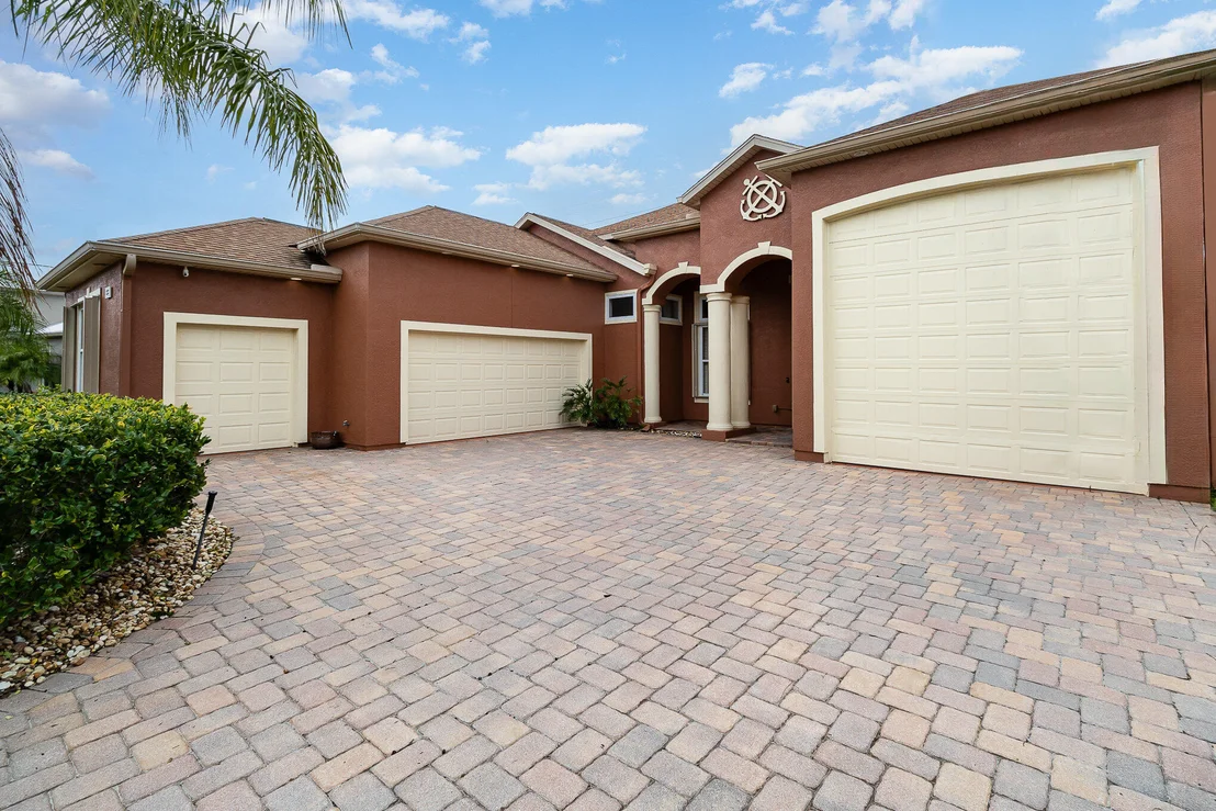 Photo of 233 Harmony Lane