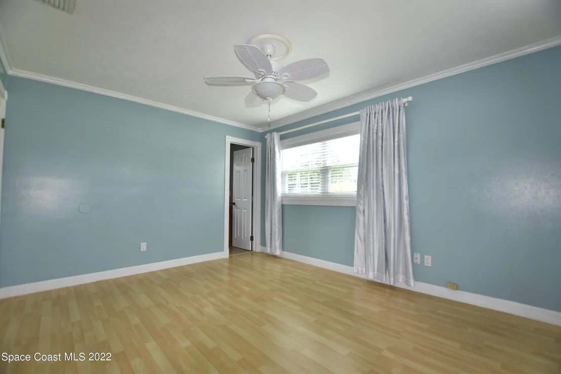 Photo of 977 Kings Post Road