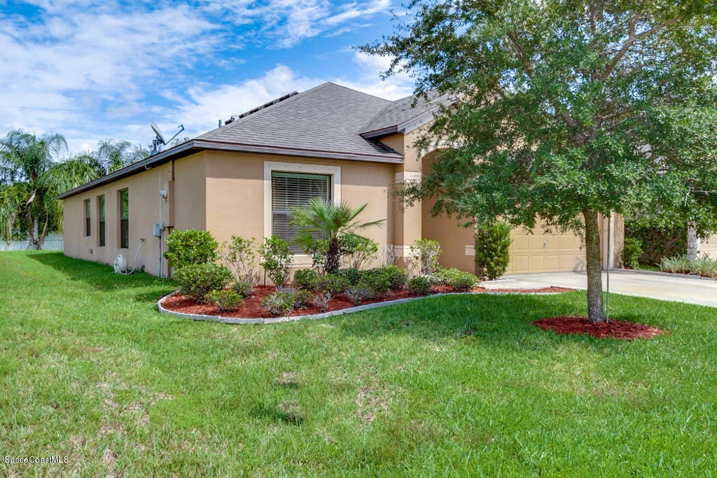 Photo of 534 Dryden Circle