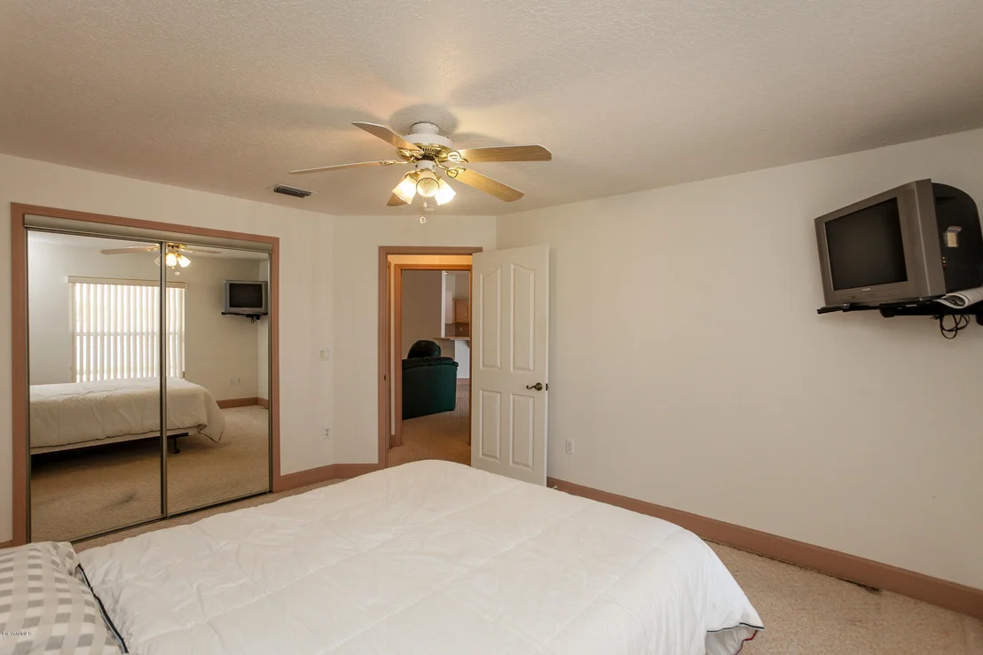 Photo of 5784 Newbury Circle